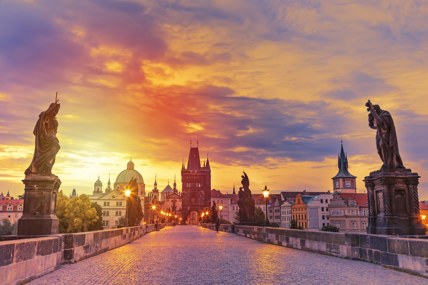 9 Ways How to from Prague to Vienna Vienna to Prague) - Traveller BlogTraveller Tours Blog